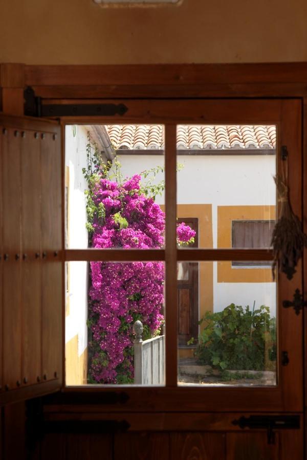 Palacio Viejo De Las Corchuelas Torrejón el Rubio المظهر الخارجي الصورة
